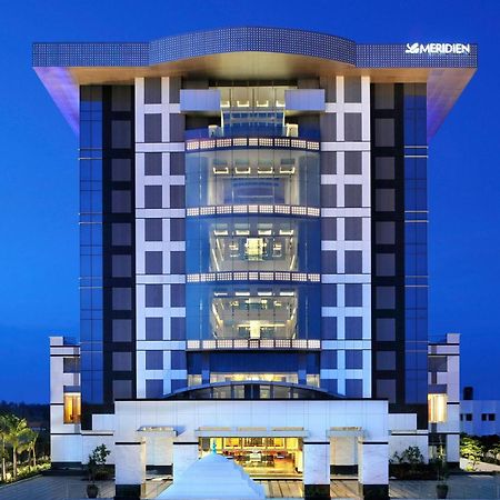 Le Meridien Coimbatore Buitenkant foto