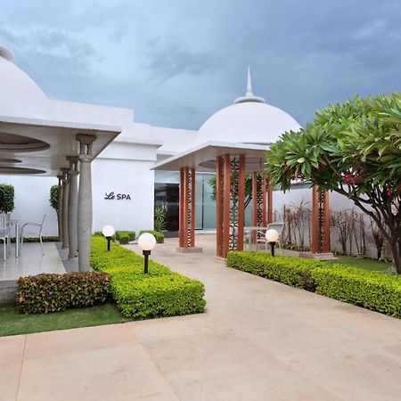Le Meridien Coimbatore Buitenkant foto