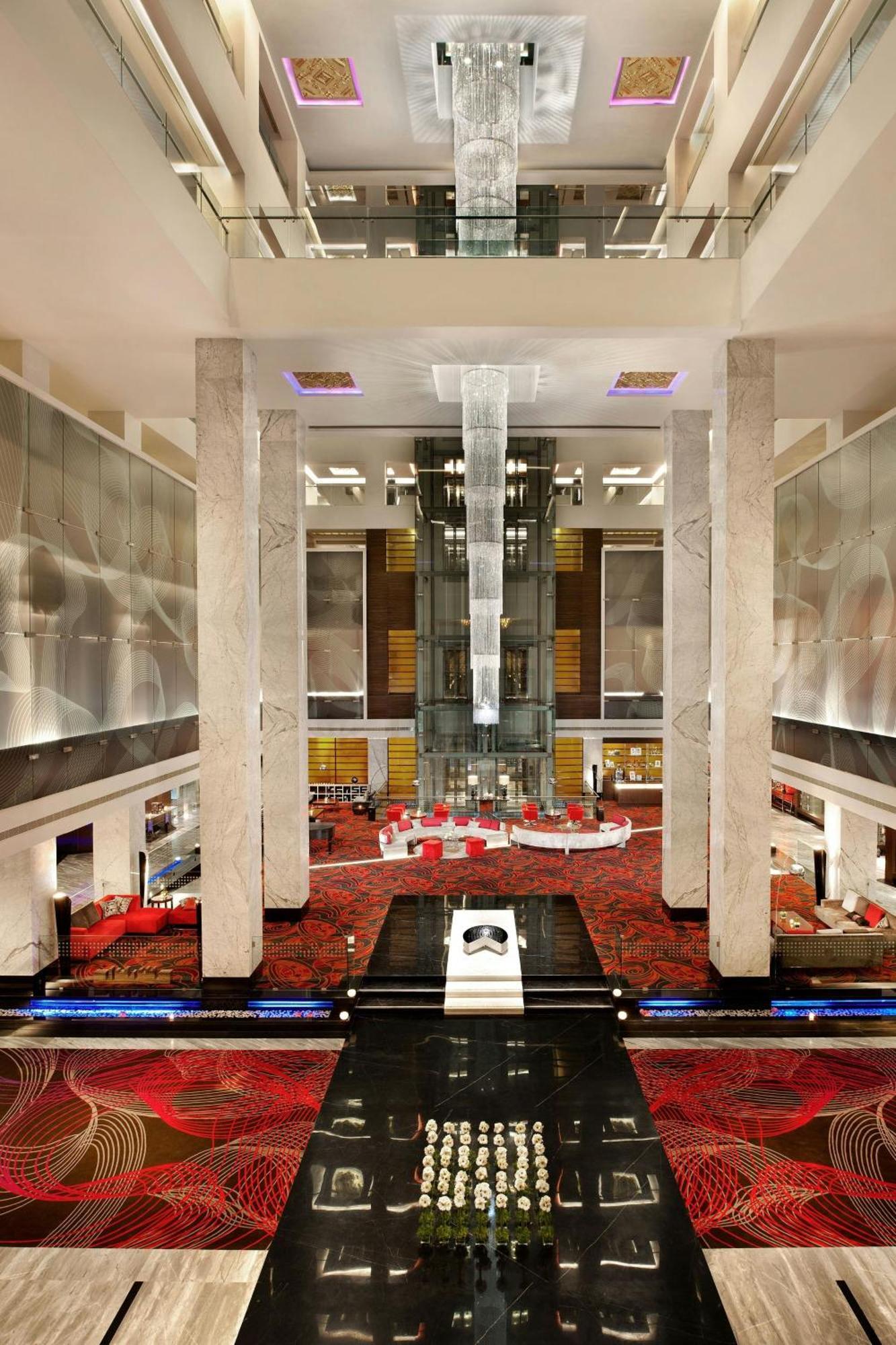 Le Meridien Coimbatore Buitenkant foto