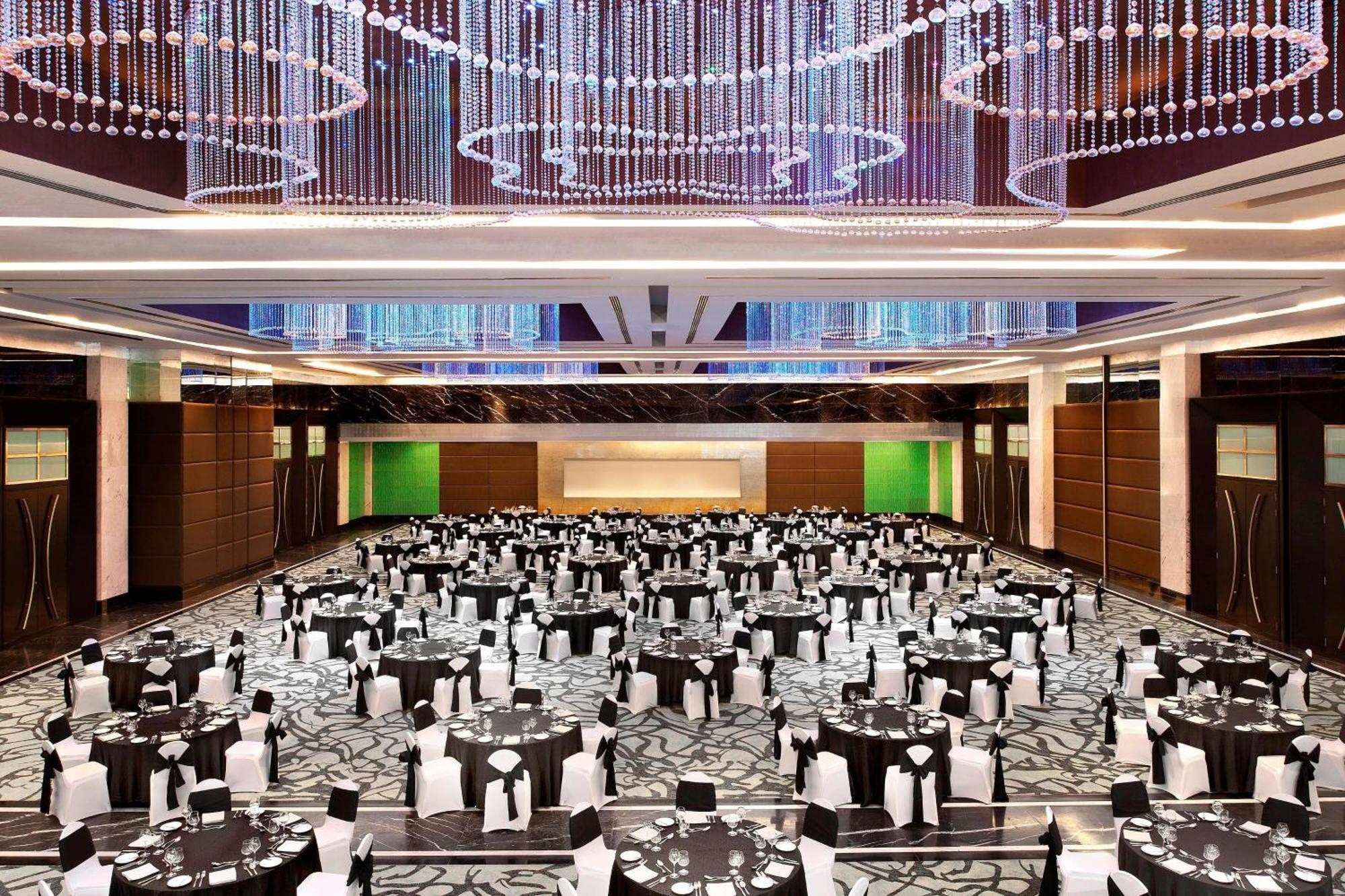 Le Meridien Coimbatore Buitenkant foto