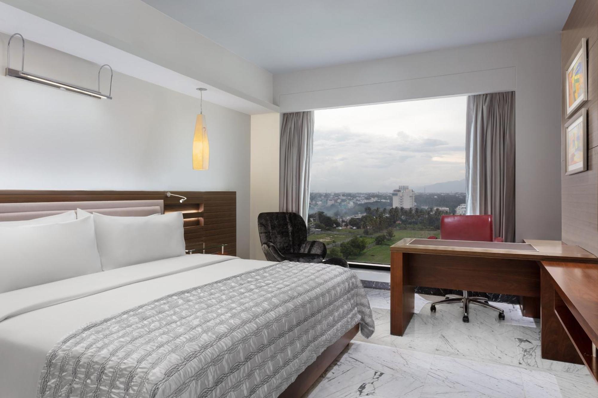 Le Meridien Coimbatore Buitenkant foto